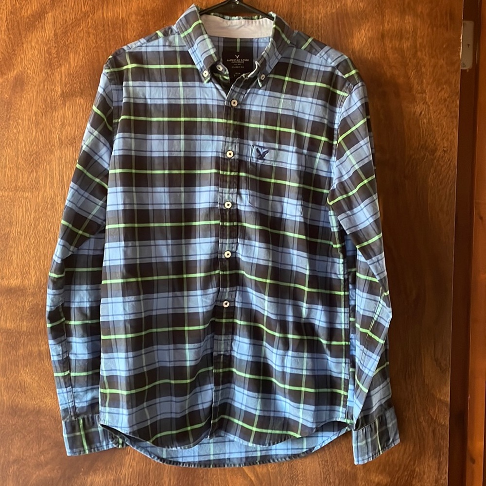 American Eagle button down long sleeve